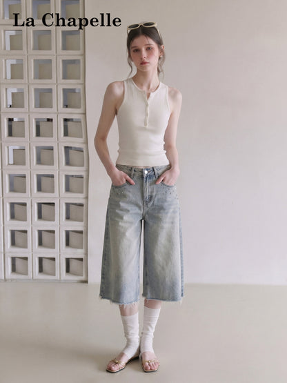 Womens Rhinestone Frayed Hem Cropped Jeans